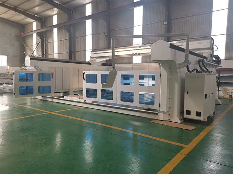 Gantry di chuyển 5 trục CNC Bộ định tuyến