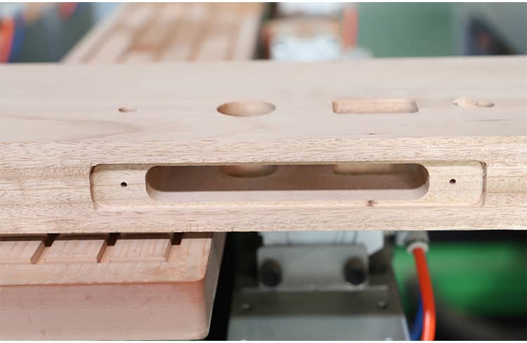 CNC M&aacute;y phay Khe gỗ rắn25