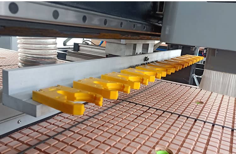 Thiết bị l&agrave;m đồ nội thất