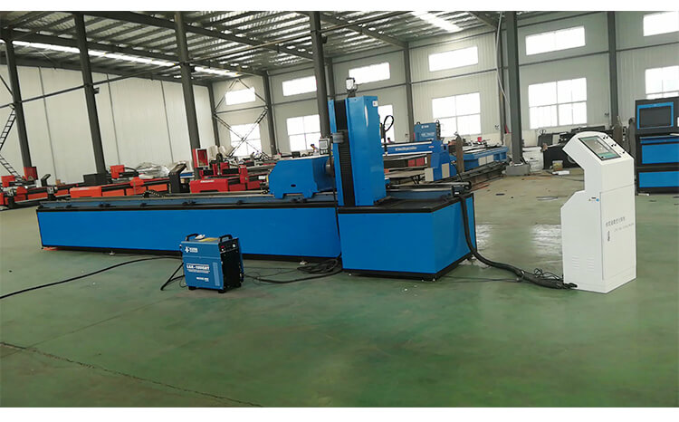 M&aacute;y cắt ống plasma CNC