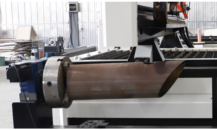 M&aacute;y cắt plasma CNC