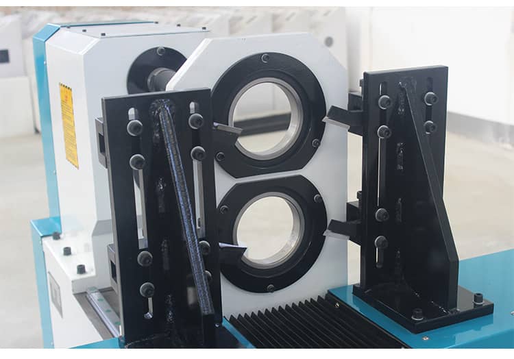 Gỗ quay m&aacute;y tiện