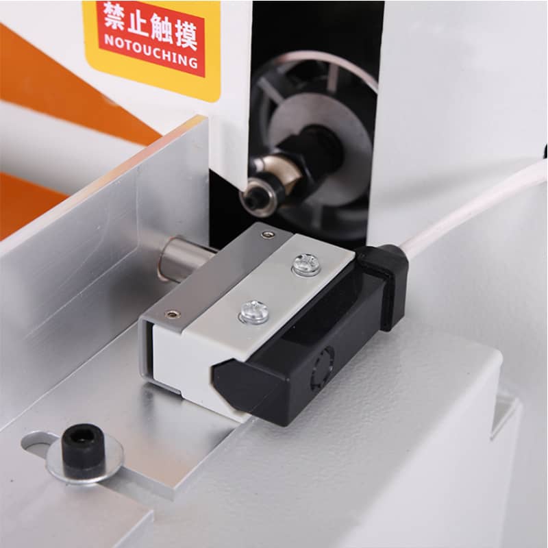 Hồ sơ cắt tỉa góc góc