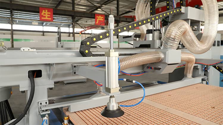 tủ bếp m&aacute;y m&oacute;c