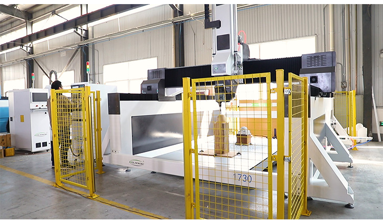 1730 5 Trục ATC CNC Bộ định tuyến