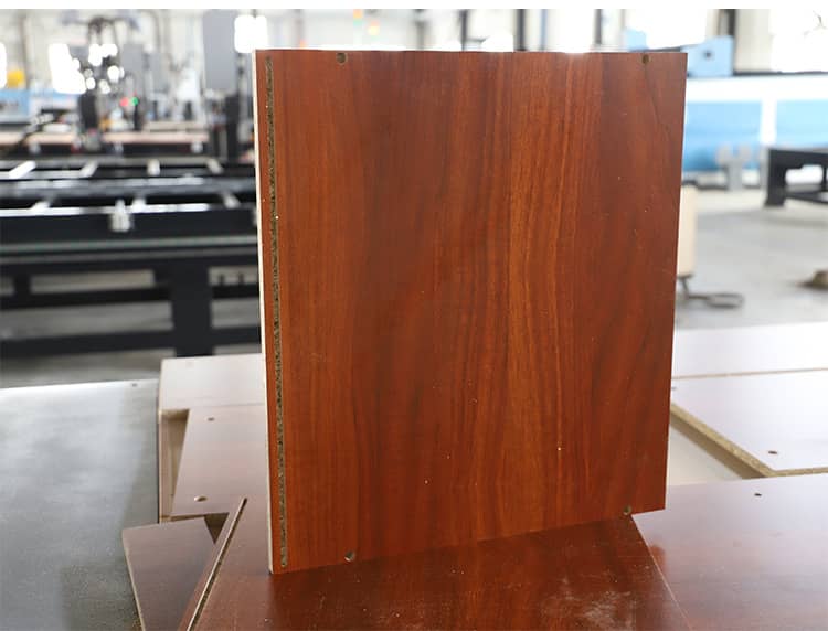 M&aacute;y cắt gỗ CNC để b&aacute;n