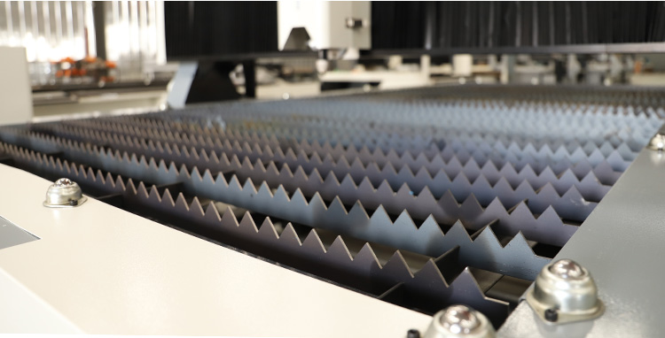 Chi ph&iacute; m&aacute;y cắt plasma cnc