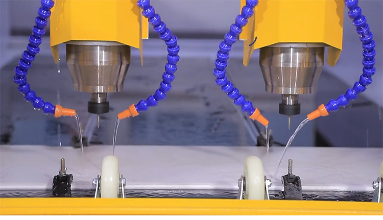 M&aacute;y chạm khắc bằng đ&aacute; CNC