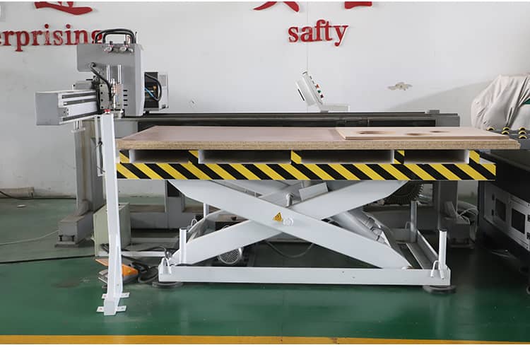 Tự động l&agrave;m trống.