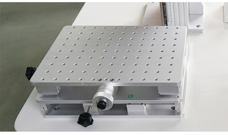 M&aacute;y l&agrave;m việc m&aacute;y đ&aacute;nh dấu UV