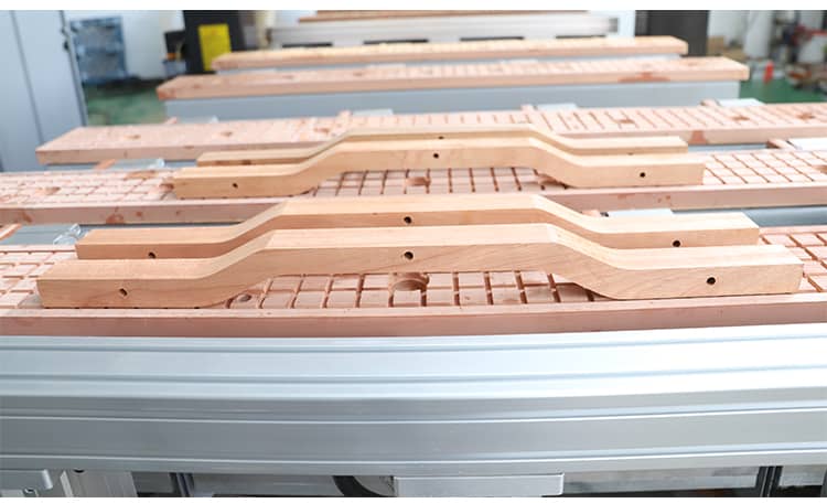 CNC M&aacute;y phay Khe gỗ rắn24