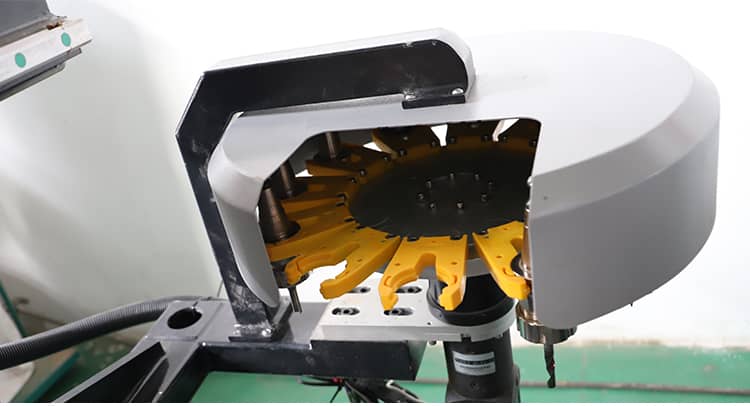 12 Bộ thay đổi c&ocirc;ng cụ tự động